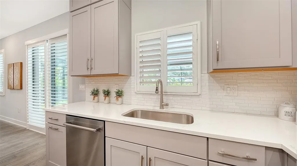 2554 Floyd Street Sarasota FL 34239