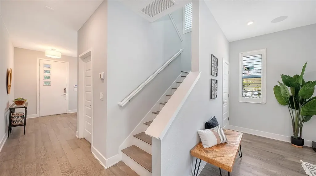 2554 Floyd Street Sarasota FL 34239