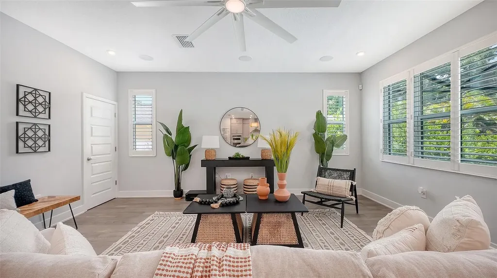2554 Floyd Street Sarasota FL 34239