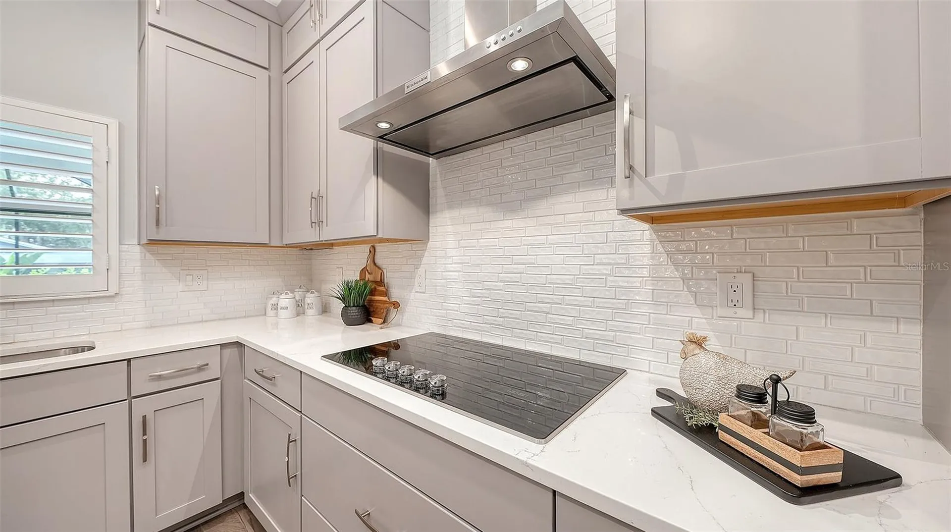 2554 Floyd Street Sarasota FL 34239