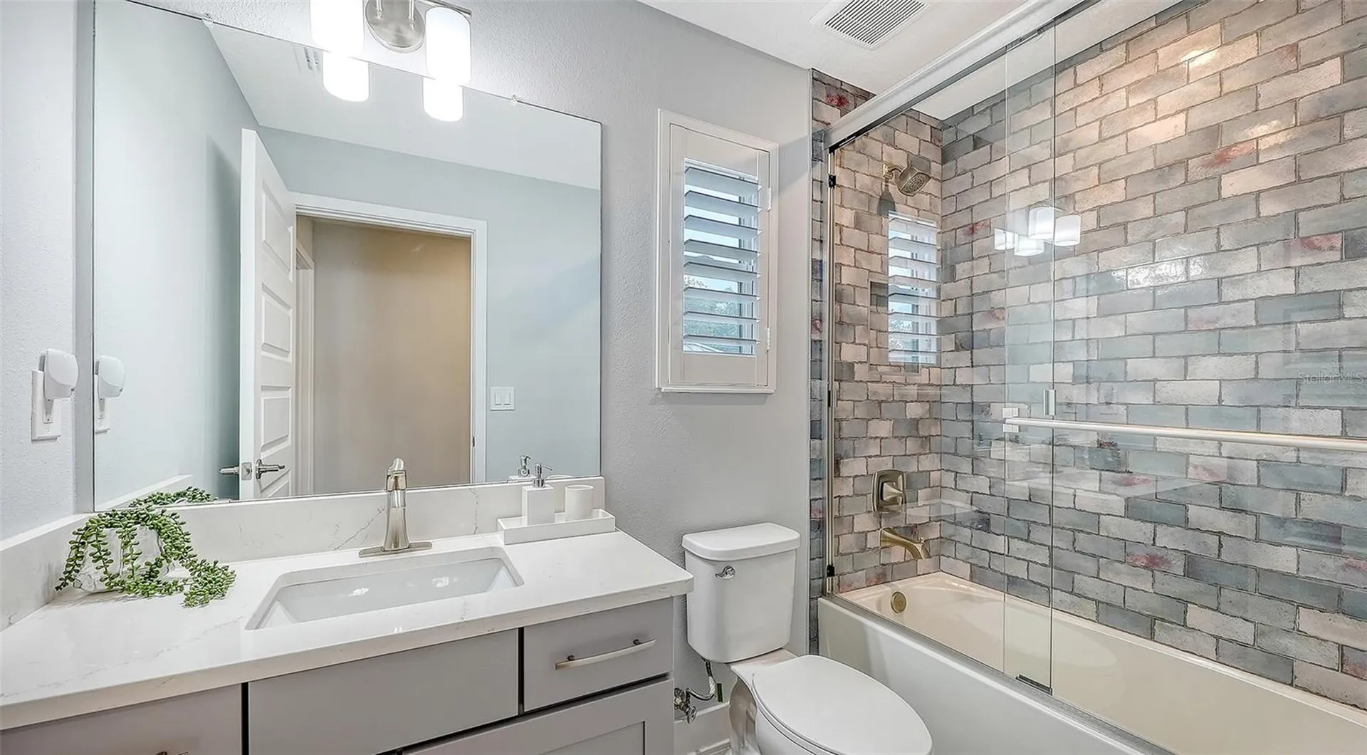 2554 Floyd Street Sarasota FL 34239