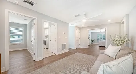 2554 Floyd Street Sarasota FL 34239