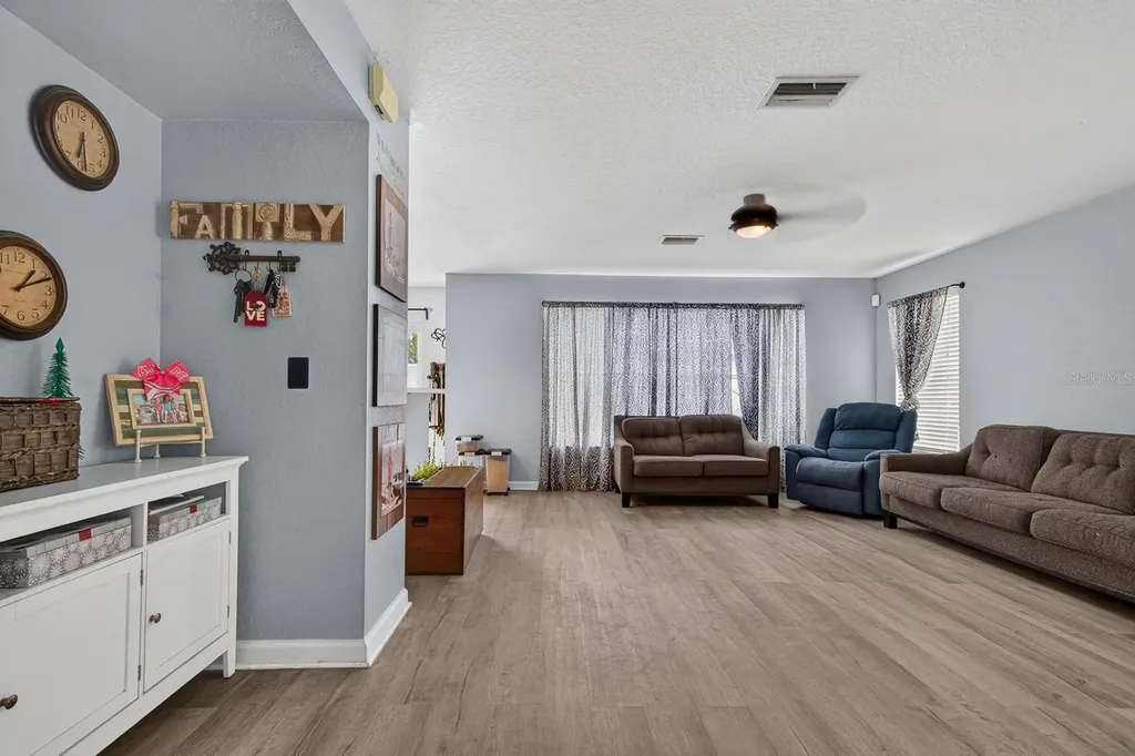 11850 Whisper Creek Drive Riverview FL 33569