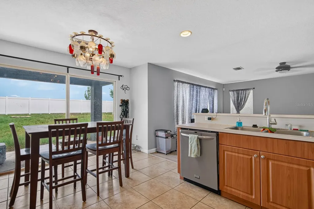 11850 Whisper Creek Drive Riverview FL 33569
