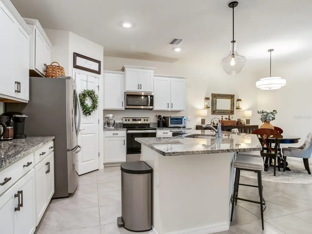 3723 Stormy Thistle Place Plant City FL 33565