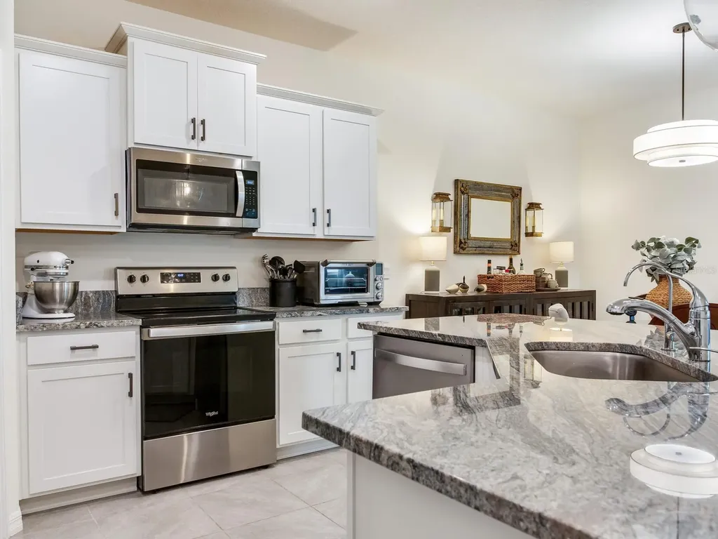 3723 Stormy Thistle Place Plant City FL 33565