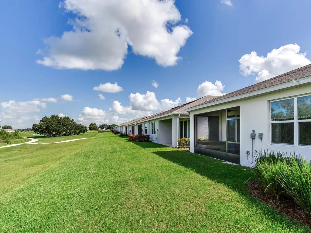 3723 Stormy Thistle Place Plant City FL 33565