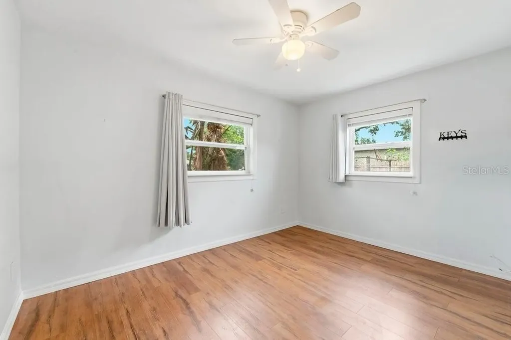1920 64th Avenue N St Petersburg FL 33702