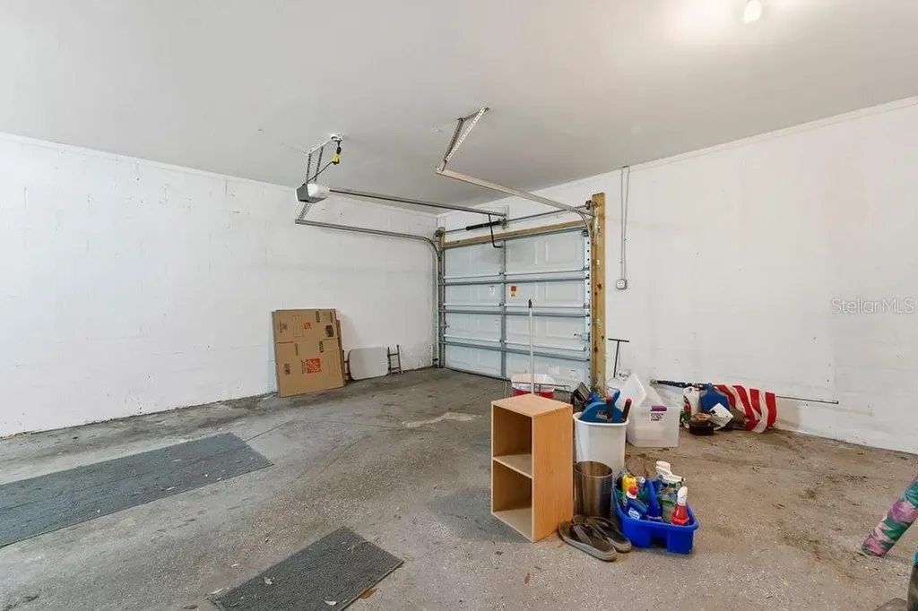 1920 64th Avenue N St Petersburg FL 33702