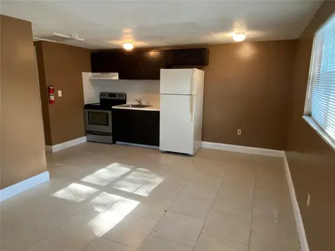 1609 E 143rd Avenue Tampa FL 33613