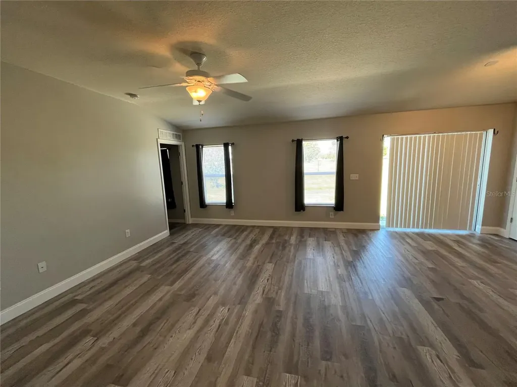 4167 Sand Ridge Boulevard Spring Hill FL 34609