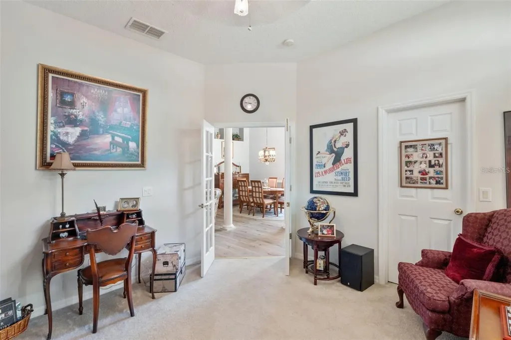 529 Johns Landing Way Oakland FL 34787