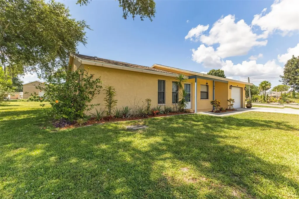 1390 Tripoli Street North Port FL 34286