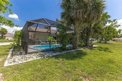 1390 Tripoli Street North Port FL 34286
