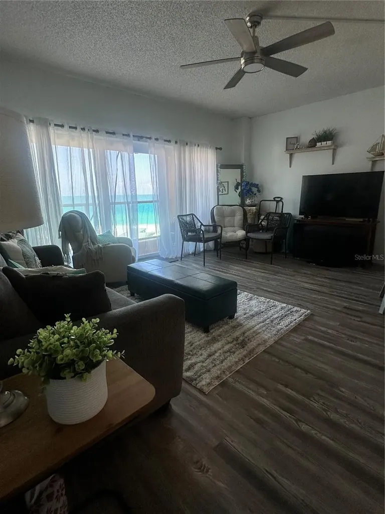 880 Mandalay Avenue Clearwater FL 33767