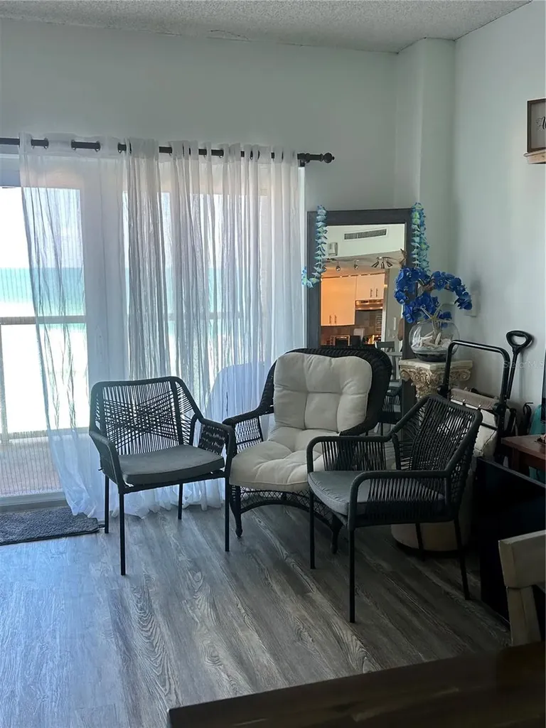 880 Mandalay Avenue Clearwater FL 33767