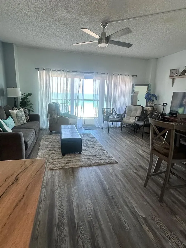 880 Mandalay Avenue Clearwater FL 33767