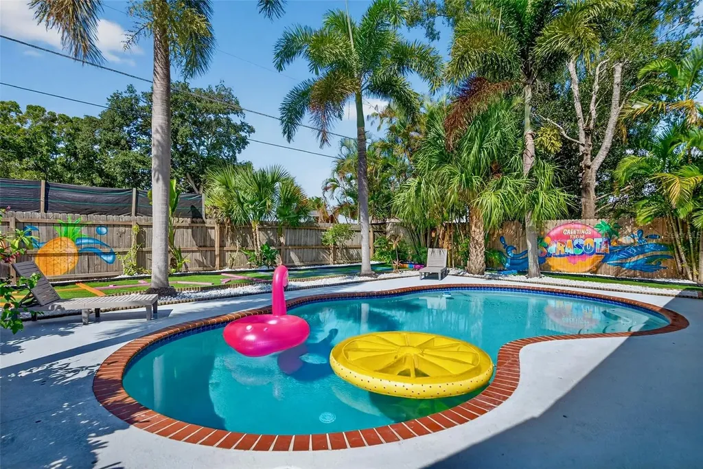 3044 Golden Rain Drive Sarasota FL 34232