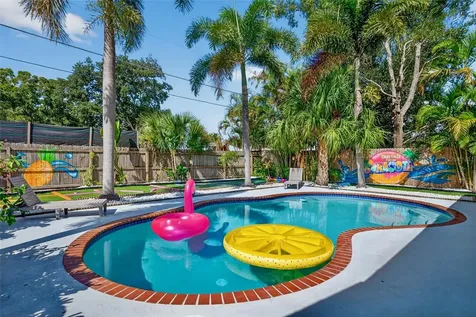 3044 Golden Rain Drive Sarasota FL 34232
