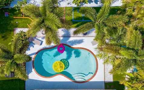 3044 Golden Rain Drive Sarasota FL 34232