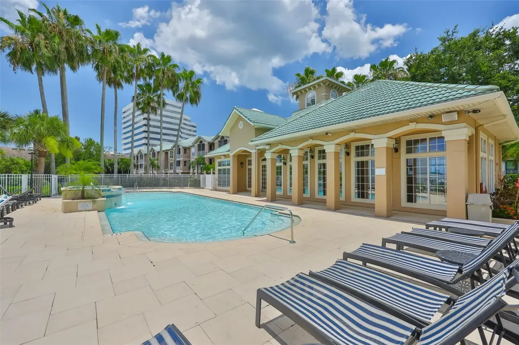 3312 Bay Club Circle Tampa FL 33607