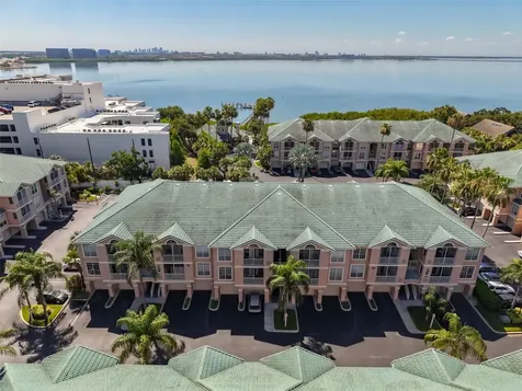 3312 Bay Club Circle Tampa FL 33607