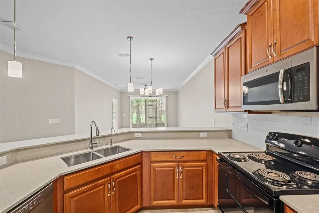2825 Attwater Loop Winter Haven FL 33884