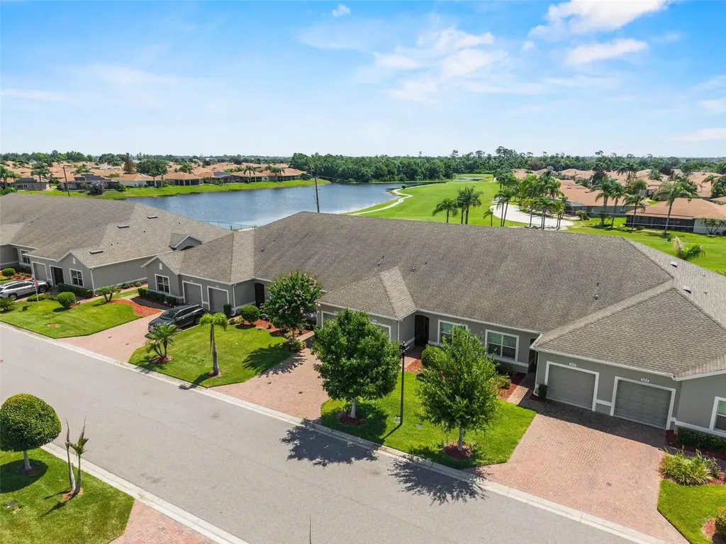 2825 Attwater Loop Winter Haven FL 33884