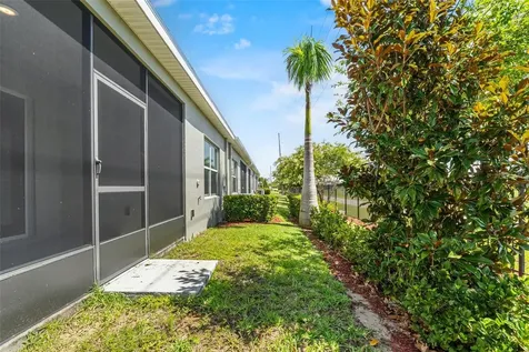2825 Attwater Loop Winter Haven FL 33884