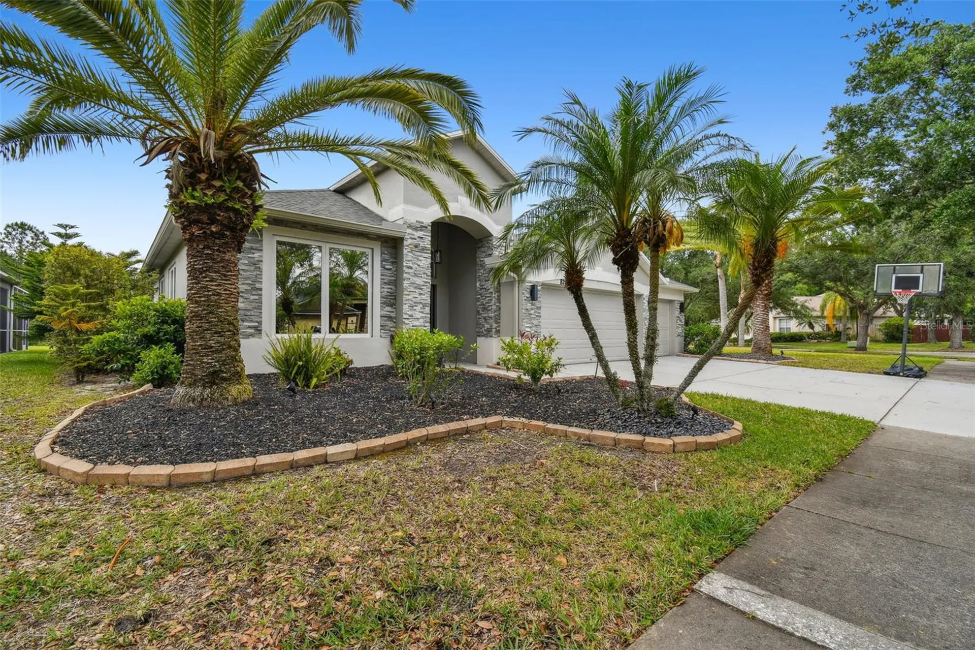 8208 Pinewood Run Court Tampa FL 33647