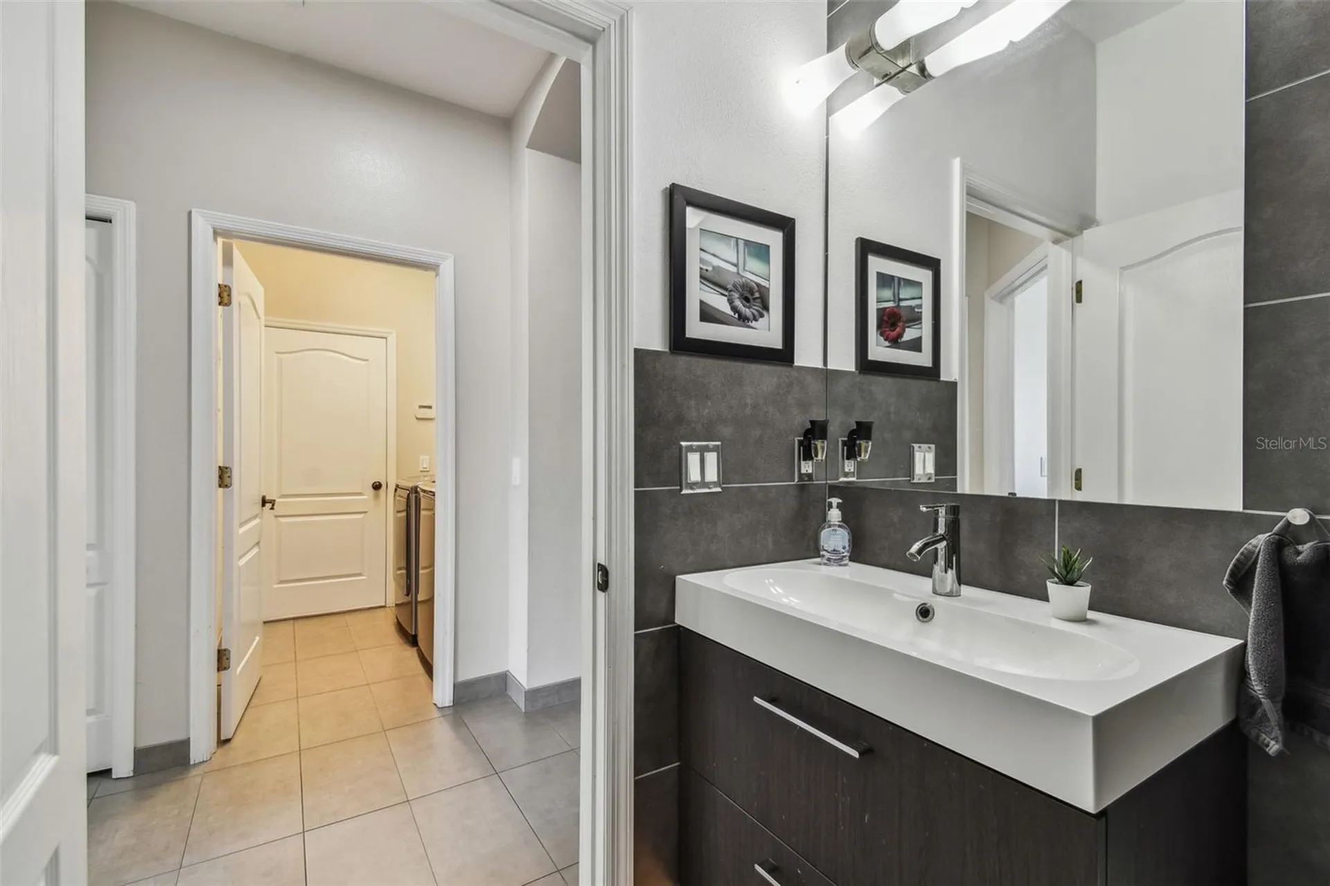 8208 Pinewood Run Court Tampa FL 33647