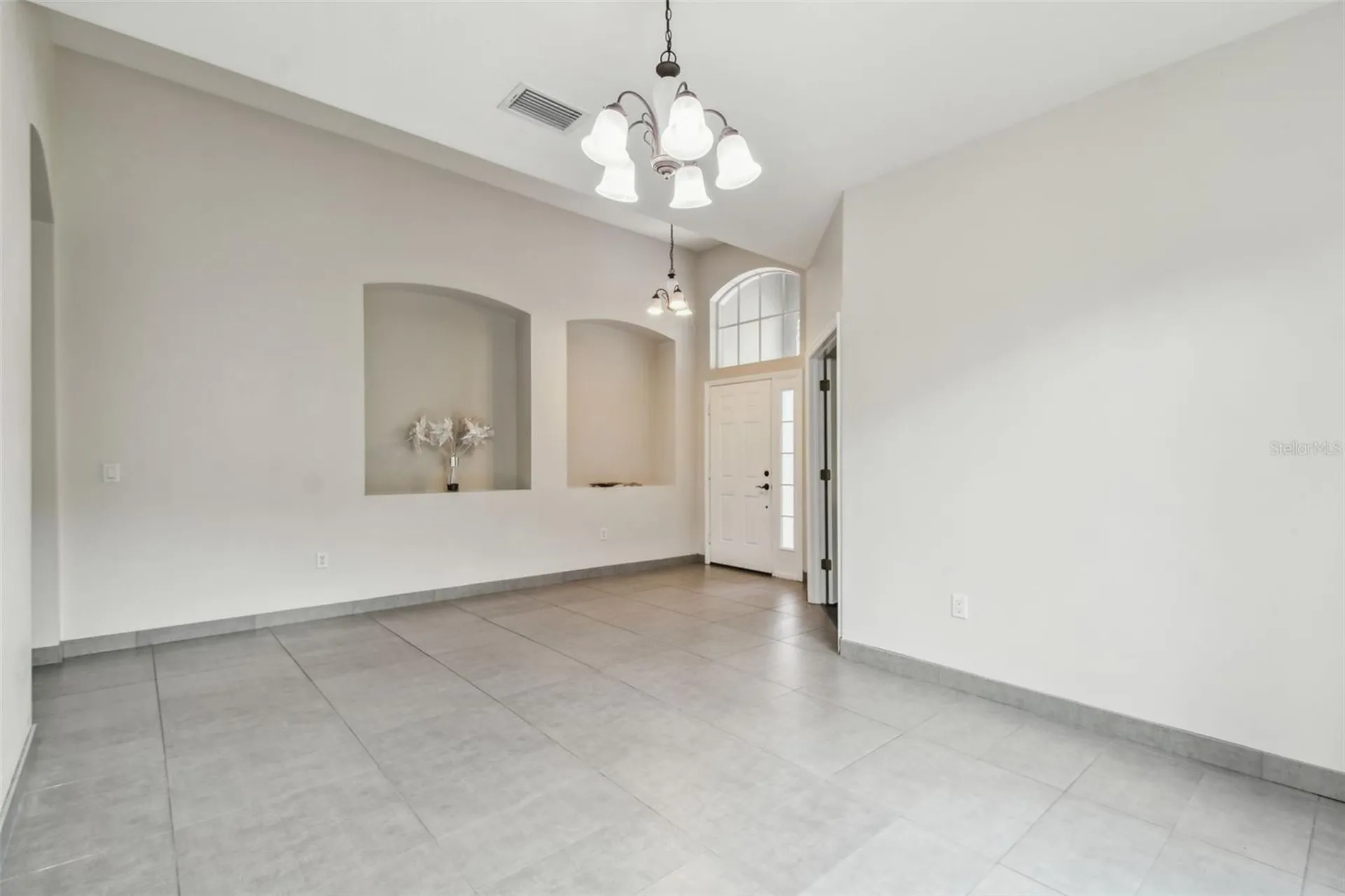 8208 Pinewood Run Court Tampa FL 33647