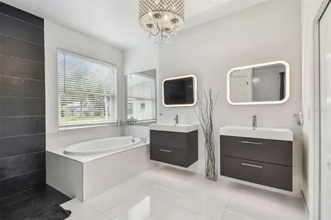 8208 Pinewood Run Court Tampa FL 33647