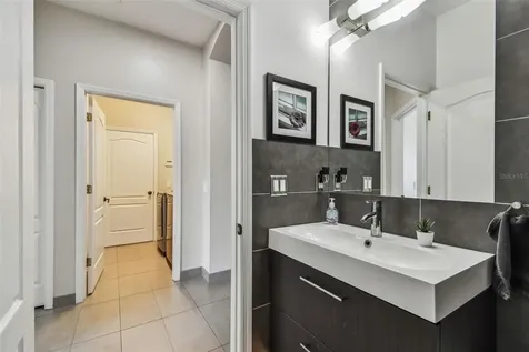 8208 Pinewood Run Court Tampa FL 33647