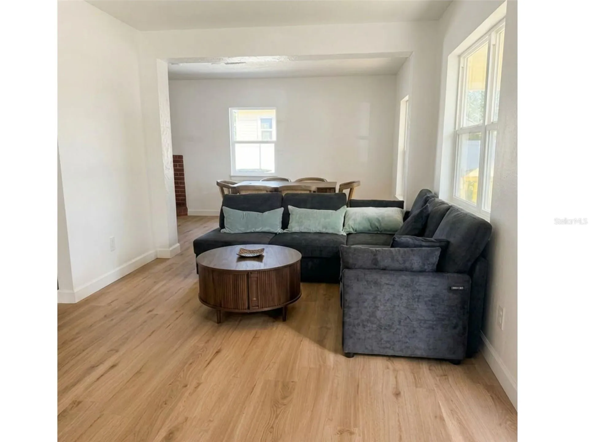 870 86th Avenue N St Petersburg FL 33702