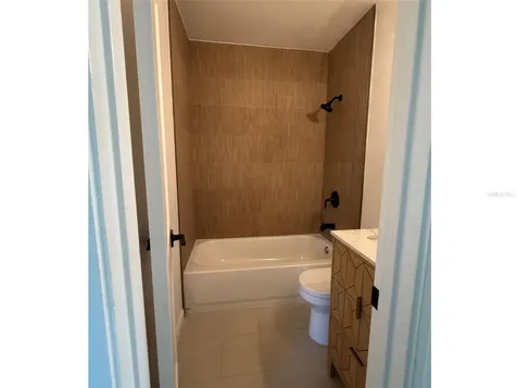 870 86th Avenue N St Petersburg FL 33702