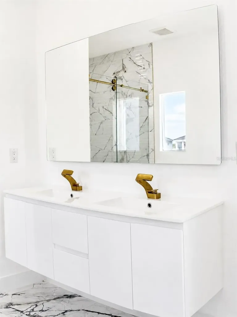 6510 Simone Shores Circle Apollo Beach FL 33572