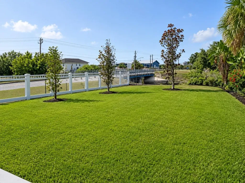 6510 Simone Shores Circle Apollo Beach FL 33572