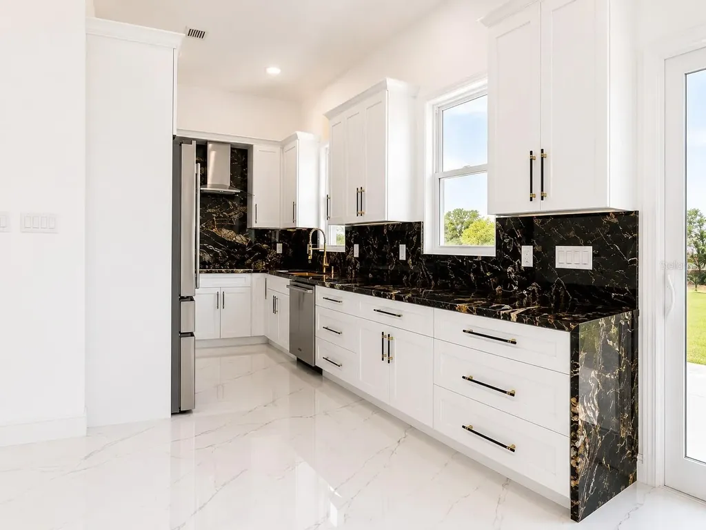 6510 Simone Shores Circle Apollo Beach FL 33572