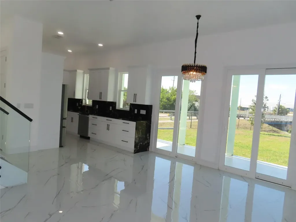 6510 Simone Shores Circle Apollo Beach FL 33572