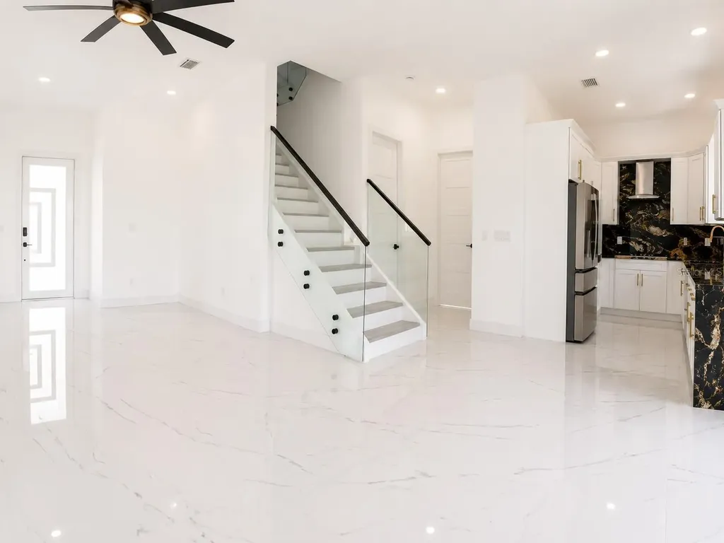 6510 Simone Shores Circle Apollo Beach FL 33572