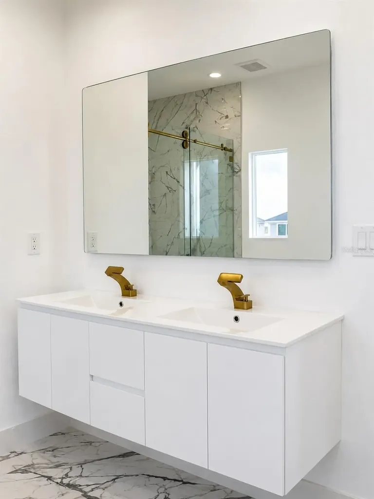 6510 Simone Shores Circle Apollo Beach FL 33572