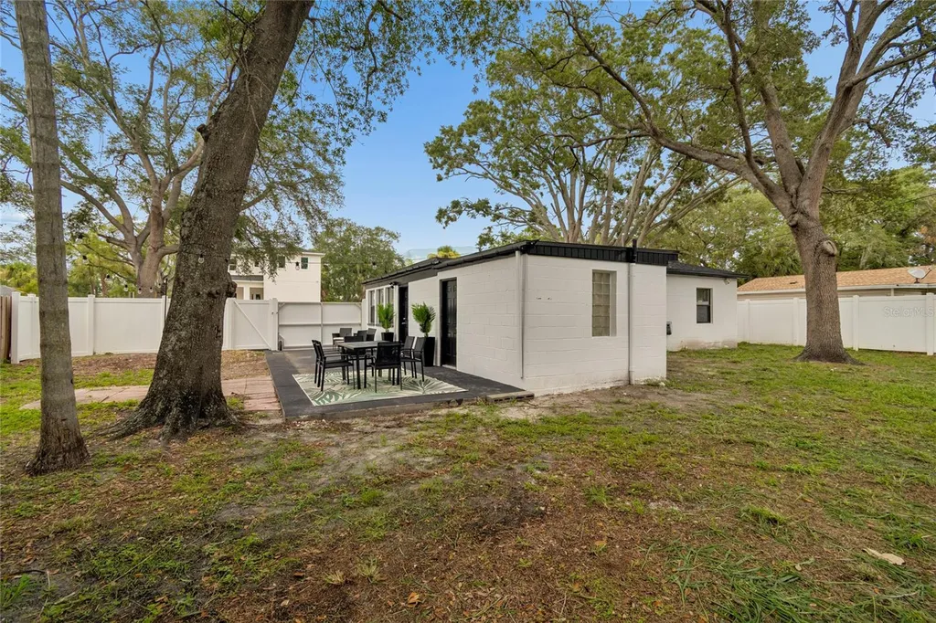 4730 W Bay Vista Avenue Tampa FL 33611