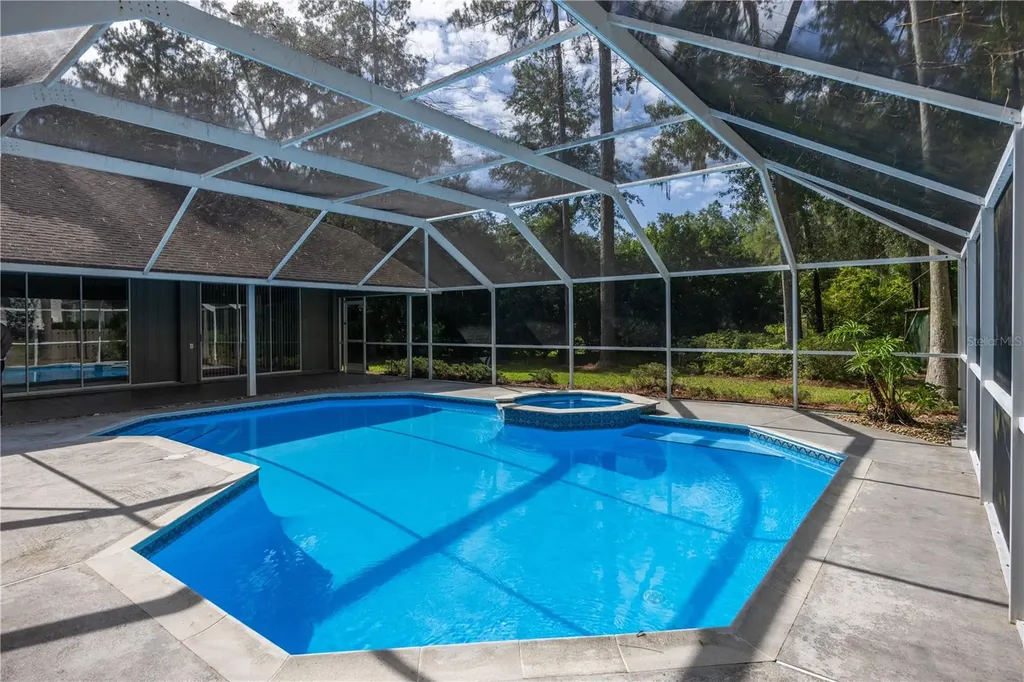 4616 NW 57th Drive Gainesville FL 32606