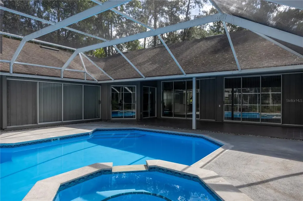 4616 NW 57th Drive Gainesville FL 32606
