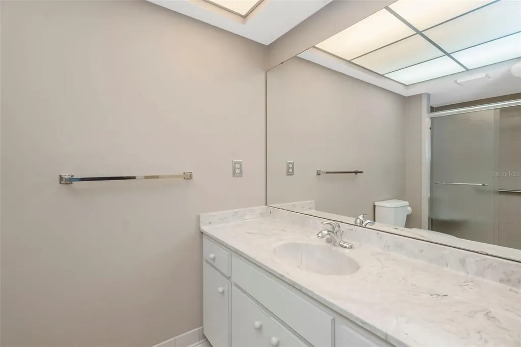 3825 Glen Oaks Manor Drive Sarasota FL 34232