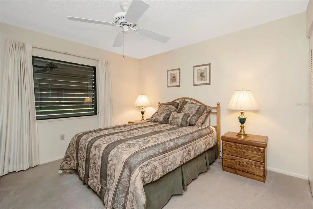 3825 Glen Oaks Manor Drive Sarasota FL 34232