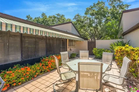 3825 Glen Oaks Manor Drive Sarasota FL 34232