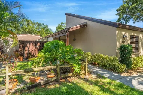 3825 Glen Oaks Manor Drive Sarasota FL 34232