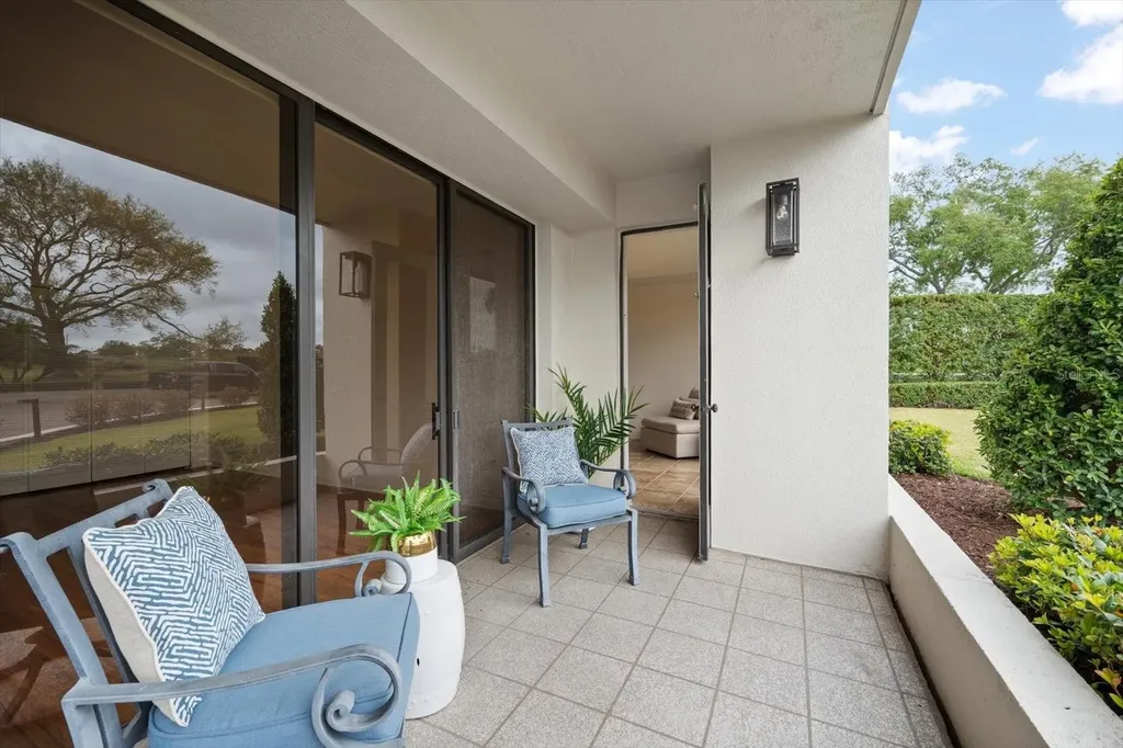 4 Belleview Boulevard Belleair FL 33756